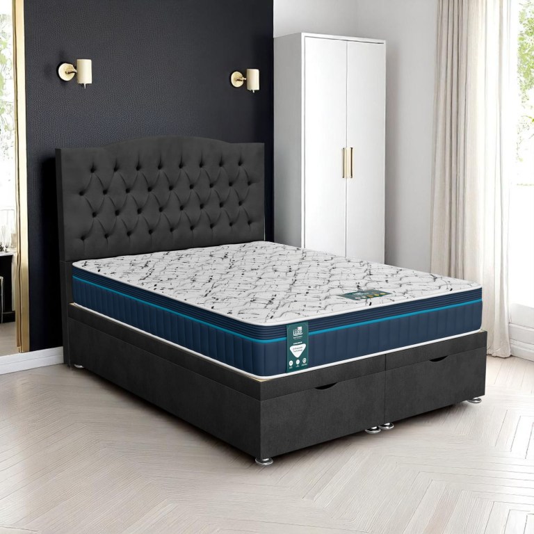 Luxe Chesterfield Ottoman