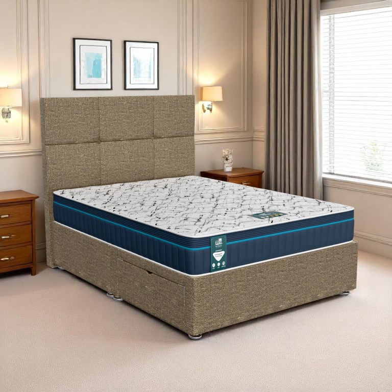 Luxe Chesterfield 6-Cube Divan