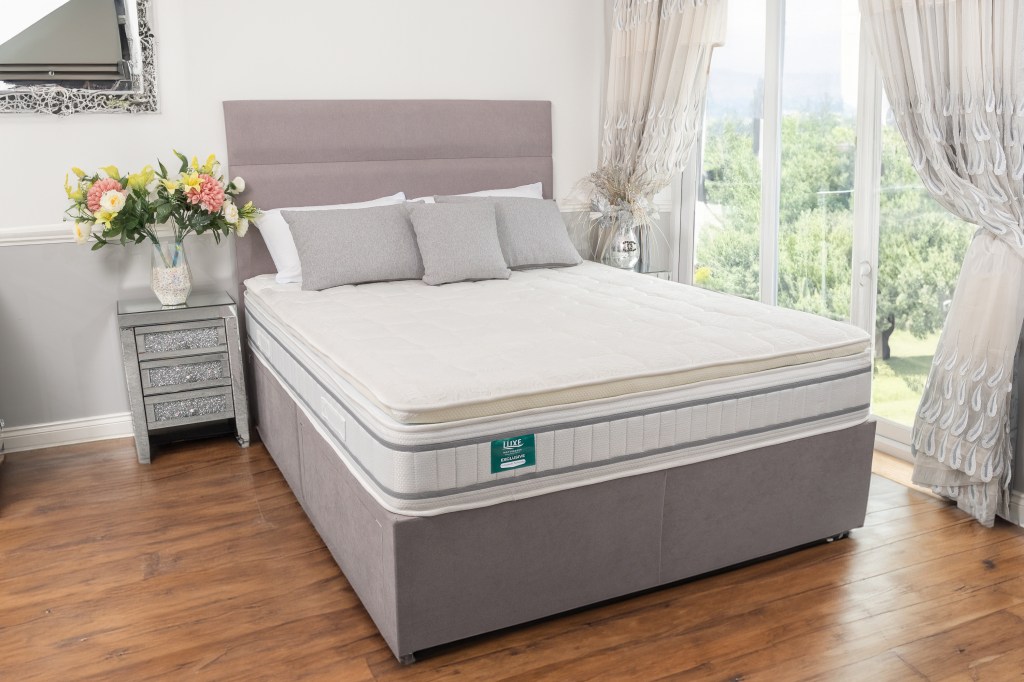luxe tempure velour mattress with pillow top