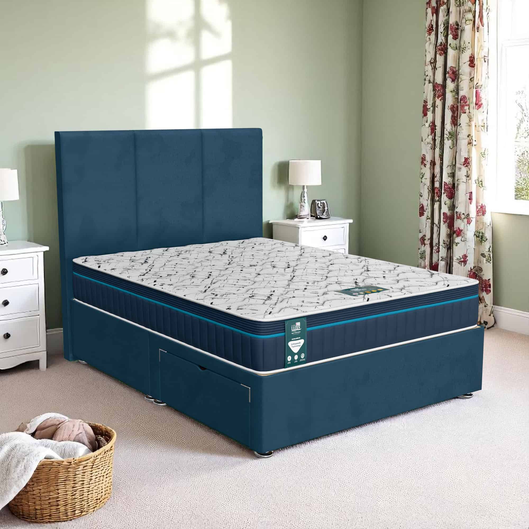 Milan panel divan